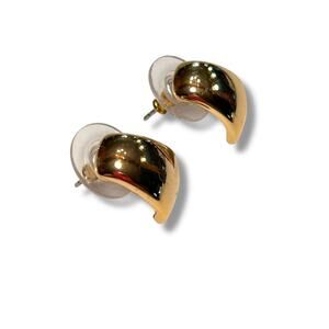 Goldtone Post Pierced Earrings Half Circle .5"
